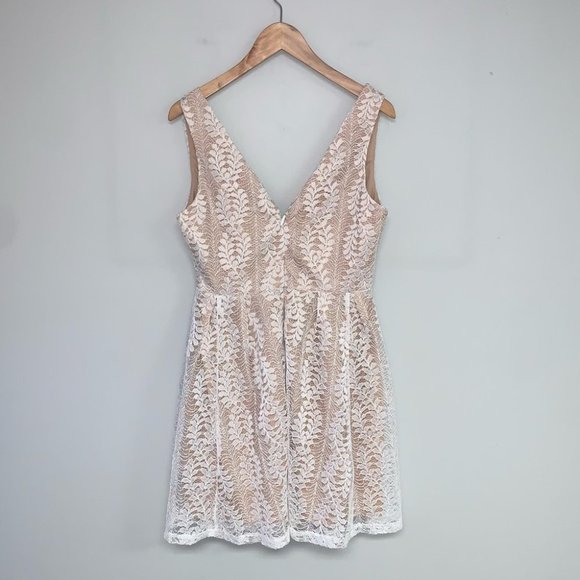 Lulus "All of My Heart" Lace Skater Dress White Nude V-neckline Size Medium - Picture 9 of 15